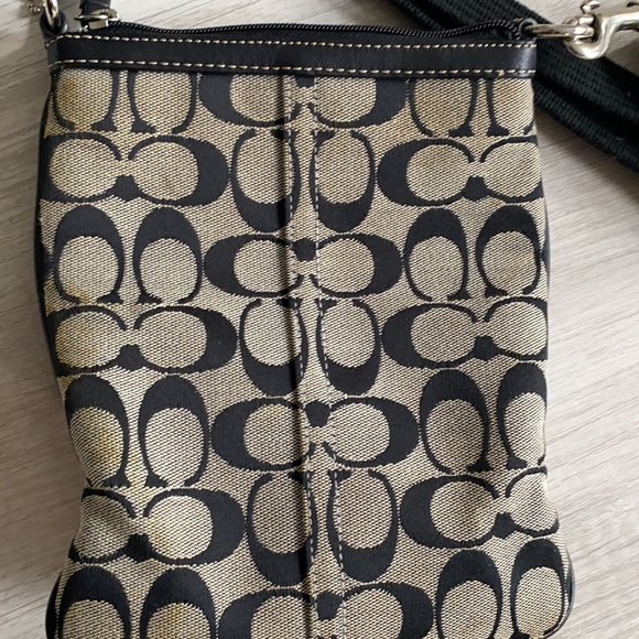 ⭐️HP⭐️COACH bag - Picture 5 of 6